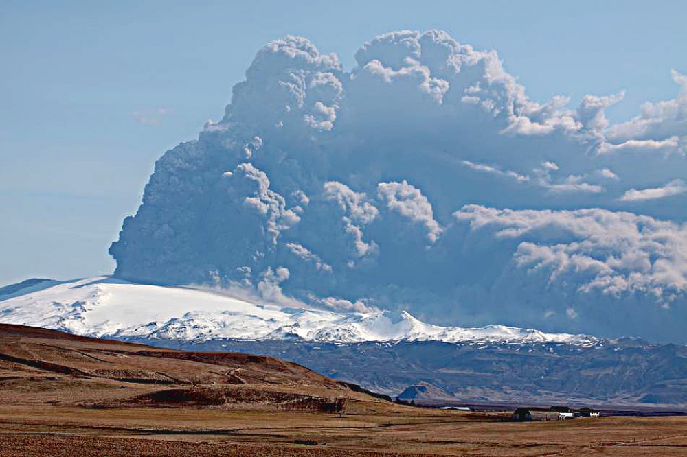 iceland volcano eyjafjallajokull eruption. iceland volcano