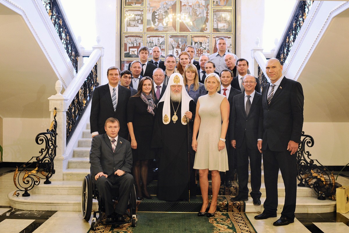 00 Patriarch Kirill with Russian athletes. 11.10.12